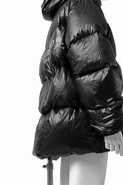 画像をギャラリービューアに読み込む, MASTERMIND WORLD x Rocky Mountain Featherbed NS PARKA DOWN JACKET (BLACK)