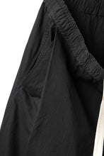 Load image into Gallery viewer, KLASICA GARNER EXTRA WIDE STRING TROUSERS / HIGH DENSITY MATT TWILL (BLACK)