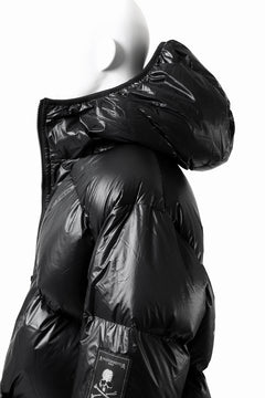 画像をギャラリービューアに読み込む, MASTERMIND WORLD x Rocky Mountain Featherbed NS PARKA DOWN JACKET (BLACK)
