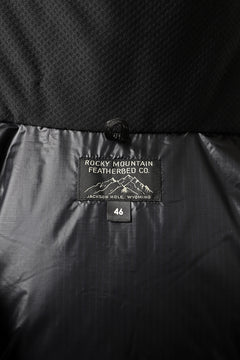 画像をギャラリービューアに読み込む, MASTERMIND WORLD x Rocky Mountain Featherbed NS PARKA DOWN JACKET (BLACK)