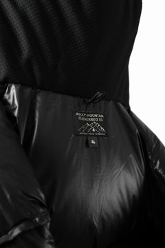 画像をギャラリービューアに読み込む, MASTERMIND WORLD x Rocky Mountain Featherbed NS PARKA DOWN JACKET (BLACK)