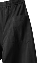 Load image into Gallery viewer, KLASICA GARNER EXTRA WIDE STRING TROUSERS / HIGH DENSITY MATT TWILL (BLACK)