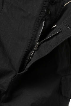 Load image into Gallery viewer, KLASICA 1960 (C-Twill) CARGO POCKET TROUSERS / HIGH DENSITY MATT TWILL (BLACK)