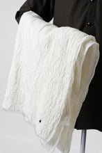 Load image into Gallery viewer, KLASICA GLACIER FLUFFY STOLE / SHRINK SILK (EGG SHELL)