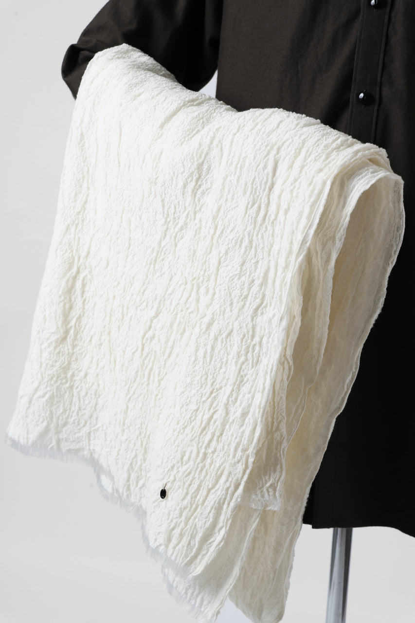 Load image into Gallery viewer, KLASICA GLACIER FLUFFY STOLE / SHRINK SILK (EGG SHELL)