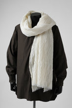 Load image into Gallery viewer, KLASICA GLACIER FLUFFY STOLE / SHRINK SILK (EGG SHELL)