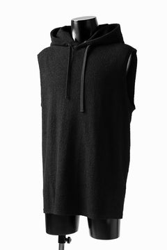画像をギャラリービューアに読み込む, ISAMU KATAYAMA BACKLASH SLEEVELESS HOODIE CUT & SEWN / RANDOM PILE FABRIC (BLACK)