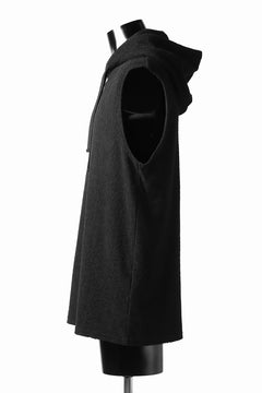 画像をギャラリービューアに読み込む, ISAMU KATAYAMA BACKLASH SLEEVELESS HOODIE CUT & SEWN / RANDOM PILE FABRIC (BLACK)