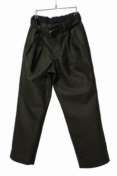 Load image into Gallery viewer, CAPERTICA 2 TUCK WIDE PANTS / GIZA COTTON MOLESKIN (OLIVE DRAB)