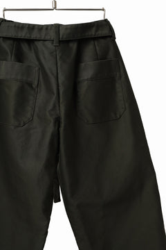 Load image into Gallery viewer, CAPERTICA 2 TUCK WIDE PANTS / GIZA COTTON MOLESKIN (OLIVE DRAB)