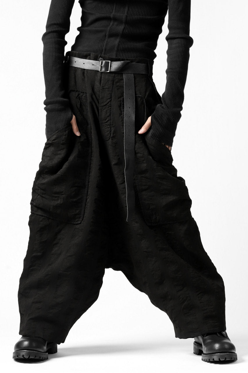 画像をギャラリービューアに読み込む, SOSNOVSKA SQUEEZED STRIPE PANTS (BLACK)