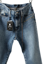 画像をギャラリービューアに読み込む, mastermind JAPAN SLIM TAPERED PANTS / 2WAY STRETCH DENIM (INDIGO)