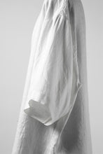 画像をギャラリービューアに読み込む, COLINA KEY NECK PULLOVER SHIRT / HERRINGBONE LINEN (WHITE)