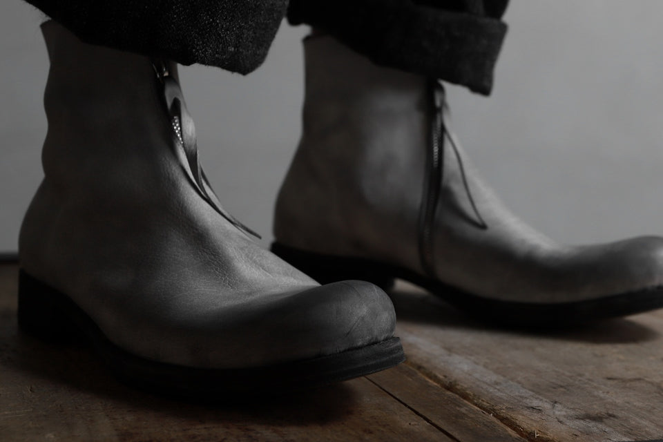 Load image into Gallery viewer, m.a+ side zipped short boot / S1G2Z/VA1,5 (CARBON)