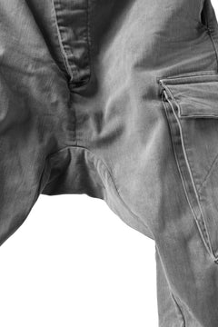 画像をギャラリービューアに読み込む, 11 BY BORIS BIDJAN SABERI CARGO POCKET PANT / STRETCH DENIM "P21B-F-1481" (ICE GREY)