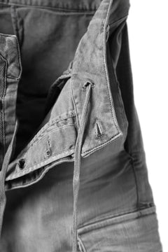 画像をギャラリービューアに読み込む, 11 BY BORIS BIDJAN SABERI CARGO POCKET PANT / STRETCH DENIM "P21B-F-1481" (ICE GREY)