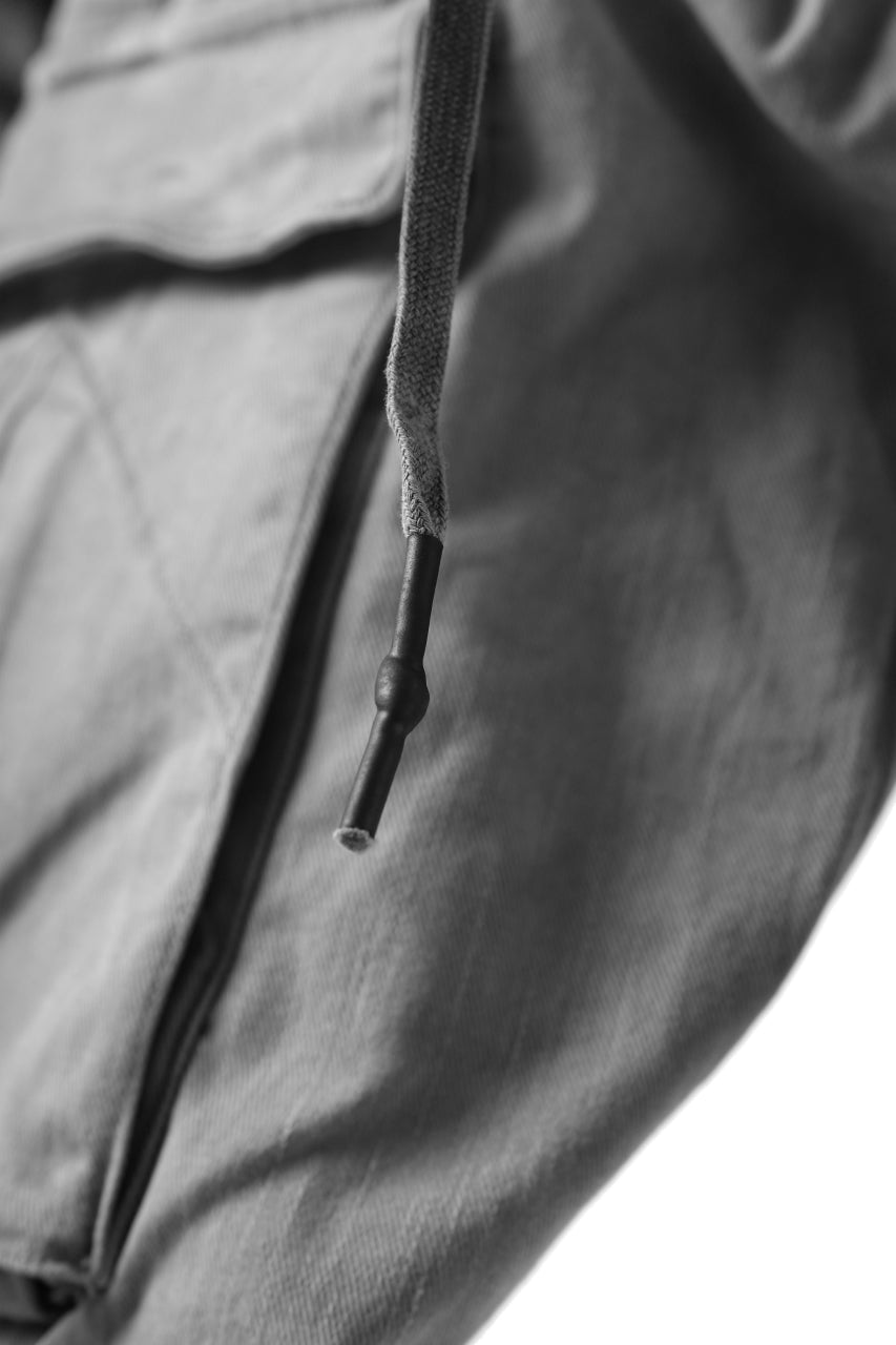 画像をギャラリービューアに読み込む, 11 BY BORIS BIDJAN SABERI CARGO POCKET PANT / STRETCH DENIM "P21B-F-1481" (ICE GREY)