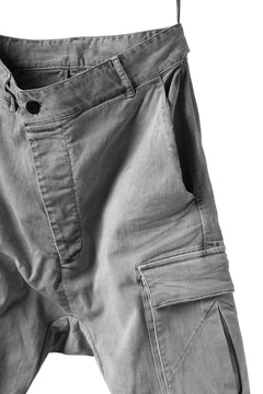 画像をギャラリービューアに読み込む, 11 BY BORIS BIDJAN SABERI CARGO POCKET PANT / STRETCH DENIM "P21B-F-1481" (ICE GREY)
