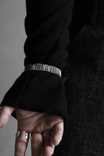 画像をギャラリービューアに読み込む, m.a+ thin silver wrapped wrist band / A-F7BL1/ GR2,0 (BLACK)