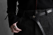 画像をギャラリービューアに読み込む, m.a+ double cross buckle skinny belt / EX+1B/GR3,0 (BLACK)