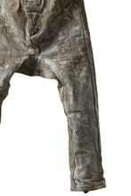 画像をギャラリービューアに読み込む, BORIS BIDJAN SABERI CROPPED TROUSER / WAX GUM DYED & BODY MOLDED "P15.1 BF-FKU10001" (LIGHT GUM)