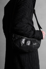 画像をギャラリービューアに読み込む, m.a+ medium slice belt bag / BY202/CUP0,7 (BLACK)