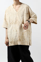画像をギャラリービューアに読み込む, forme d'expression exclusive V Neck Scrub Shirt (Iced Tea)