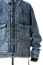 Load image into Gallery viewer, mastermind JAPAN TRUCKER JACKET / 2WAY STRETCH DENIM (INDIGO)