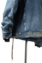 Load image into Gallery viewer, mastermind JAPAN TRUCKER JACKET / 2WAY STRETCH DENIM (INDIGO)
