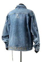 Load image into Gallery viewer, mastermind JAPAN TRUCKER JACKET / 2WAY STRETCH DENIM (INDIGO)