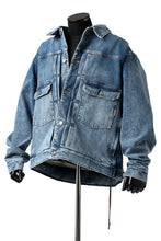 Load image into Gallery viewer, mastermind JAPAN TRUCKER JACKET / 2WAY STRETCH DENIM (INDIGO)