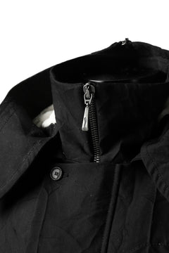 画像をギャラリービューアに読み込む, masnada MILITARY HOODIE LONG PARKA COAT with BOA LINNER /  COTONE STROPICCIATO (BLACK)