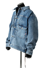 Load image into Gallery viewer, mastermind JAPAN TRUCKER JACKET / 2WAY STRETCH DENIM (INDIGO)