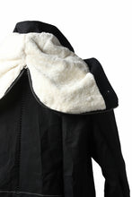 画像をギャラリービューアに読み込む, masnada MILITARY HOODIE LONG PARKA COAT with BOA LINNER /  COTONE STROPICCIATO (BLACK)