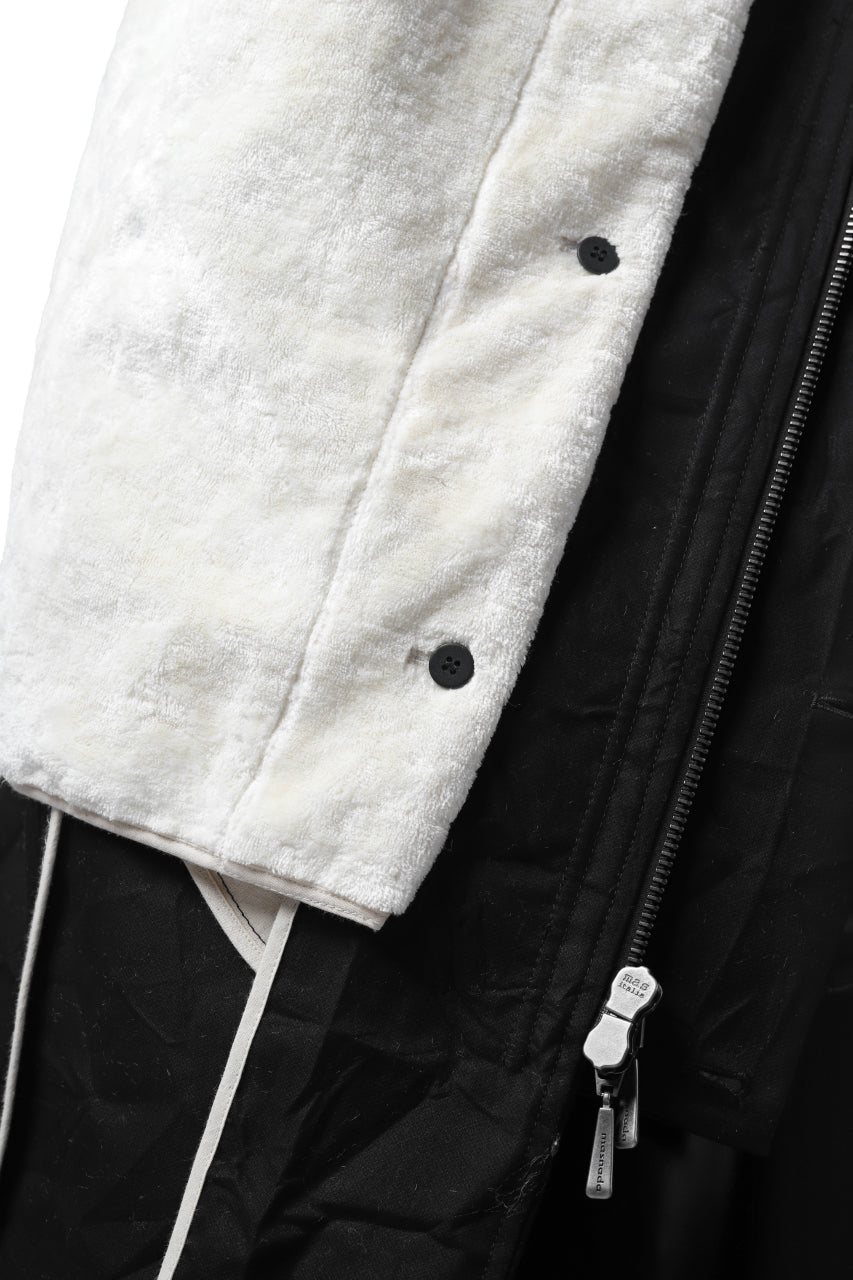 画像をギャラリービューアに読み込む, masnada MILITARY HOODIE LONG PARKA COAT with BOA LINNER /  COTONE STROPICCIATO (BLACK)