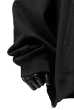 Load image into Gallery viewer, mastermind JAPAN SWEAT HOODIE / GLITTER LOGO (BLACK)