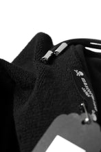 Load image into Gallery viewer, mastermind JAPAN SWEAT HOODIE / GLITTER LOGO (BLACK)