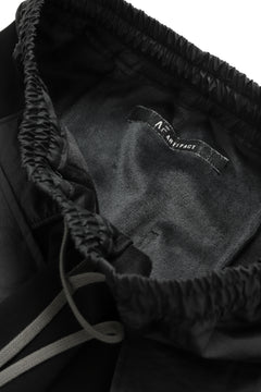 画像をギャラリービューアに読み込む, A.F ARTEFACT "BOXY" ARMY SARROUEL SHORTS / BomberHEAT® (BLACK)