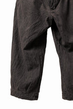 画像をギャラリービューアに読み込む, KLASICA GOSSE TWO TUCKED TROUSERS / GARMENT DYED BROKEN HERRING BONE (CINAMON)