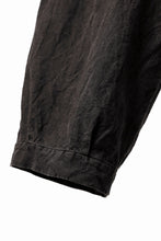 画像をギャラリービューアに読み込む, KLASICA GOSSE TWO TUCKED TROUSERS / GARMENT DYED BROKEN HERRING BONE (CINAMON)