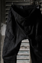 画像をギャラリービューアに読み込む, CHANGES VINTAGE REMAKE MILITARY CARGO TAPERED PANTS / WOODLAND CAMO (BLACK DYED #A)
