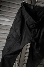 画像をギャラリービューアに読み込む, CHANGES VINTAGE REMAKE MILITARY CARGO TAPERED PANTS / WOODLAND CAMO (BLACK DYED #A)