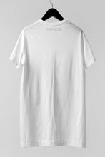 Load image into Gallery viewer, A.F ARTEFACT CREW NECK TEE / ABSTRACT PRINT Ver. (WHITE)