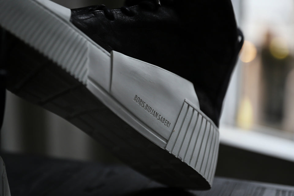 画像をギャラリービューアに読み込む, BORIS BIDJAN SABERI HORSE LEATHER MID CUT SNEAKER / WASHED & HAND TREATED "BAMBA1.1-SIN" (BLACK x WHITE)