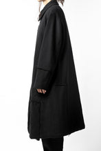 画像をギャラリービューアに読み込む, KLASICA HM-C DOUBLE BREASTED COAT with BONDED LINING / WOOLxSILK BOLD DUNGAREES (BLACK)