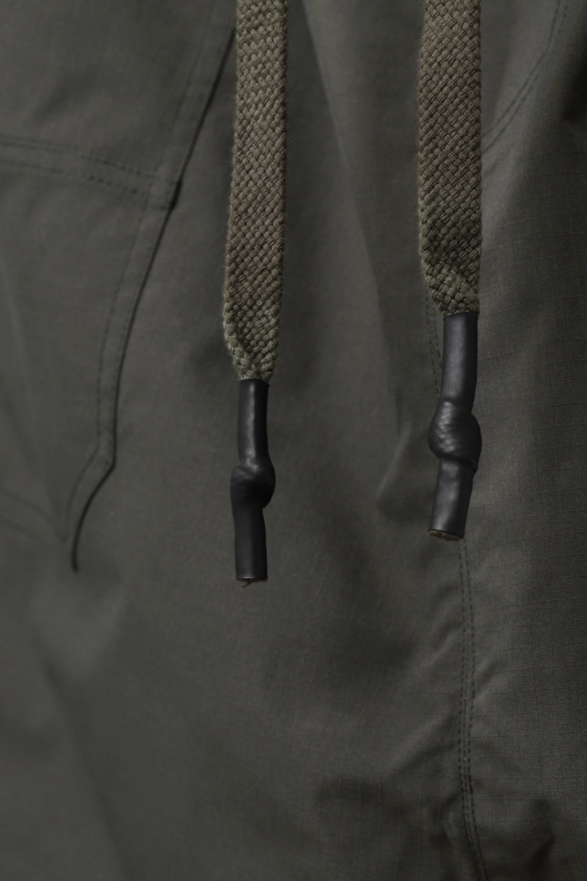 Load image into Gallery viewer, FIRST AID TO THE INJURED MILITARY SHORTS / RIPSTOP COTTON (KHAKI)