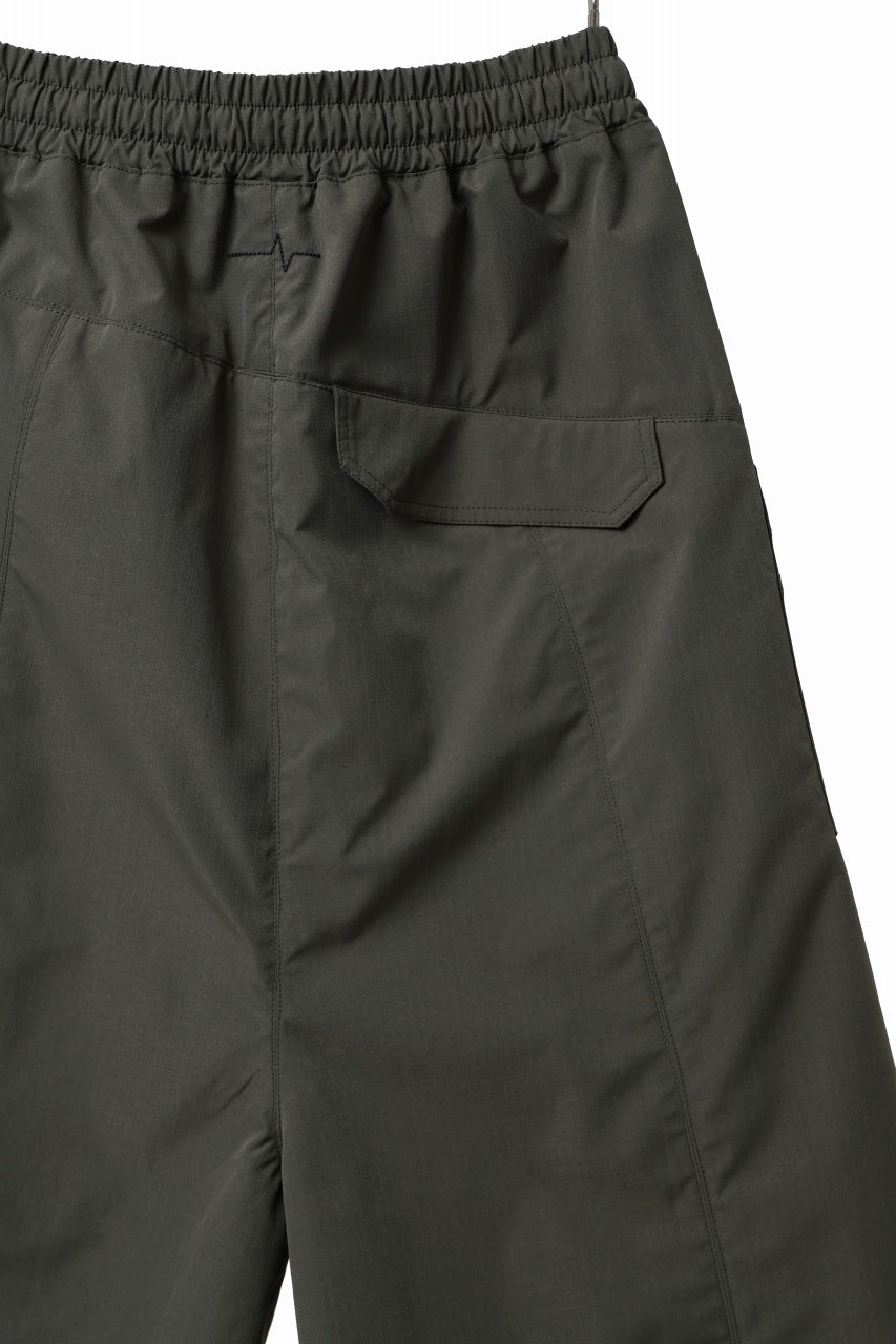 画像をギャラリービューアに読み込む, FIRST AID TO THE INJURED MILITARY SHORTS / RIPSTOP COTTON (KHAKI)