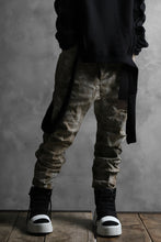 画像をギャラリービューアに読み込む, BORIS BIDJAN SABERI CROPPED TROUSER / WAX GUM DYED & BODY MOLDED "P15.1 BF-FKU10001" (LIGHT GUM)