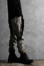 画像をギャラリービューアに読み込む, BORIS BIDJAN SABERI CROPPED TROUSER / WAX GUM DYED & BODY MOLDED "P15.1 BF-FKU10001" (LIGHT GUM)