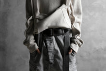 画像をギャラリービューアに読み込む, 11 BY BORIS BIDJAN SABERI CARGO POCKET PANT / STRETCH DENIM "P21B-F-1481" (ICE GREY)